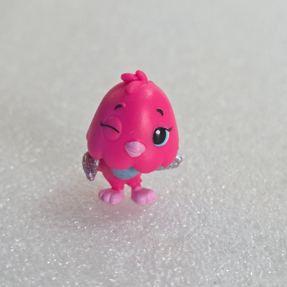Spin Master Hatchimals CollEGGtibles Pink Chickchaff Chick Figure 1 inch